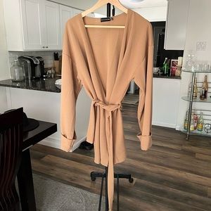 Pretty Little Thing - “Camel Belted Oversized Sleeve Blazer” - Size: 4 (S/M)